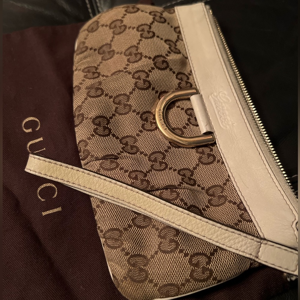 Gucci Wristlet / Bag